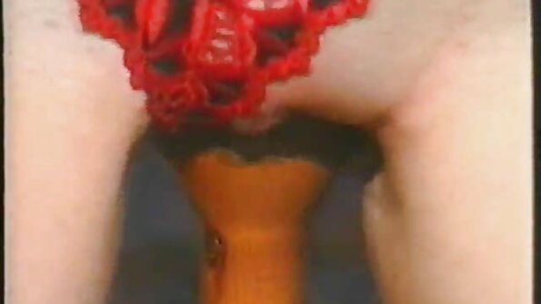 ജെസ്സി ജോൺസ് ക്യാം ഫിലിമുകളുള്ള മനുഷ്യൻ കാസിഡി ബാങ്ക്സുമായി സഹകരിക്കുന്നു